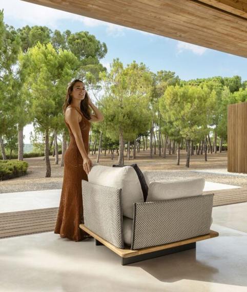 Лаунж кресло Venice living armchair из Италии фабрики TALENTI Лаунж кресло Venice living armchair из Италии фабрики TALENTI