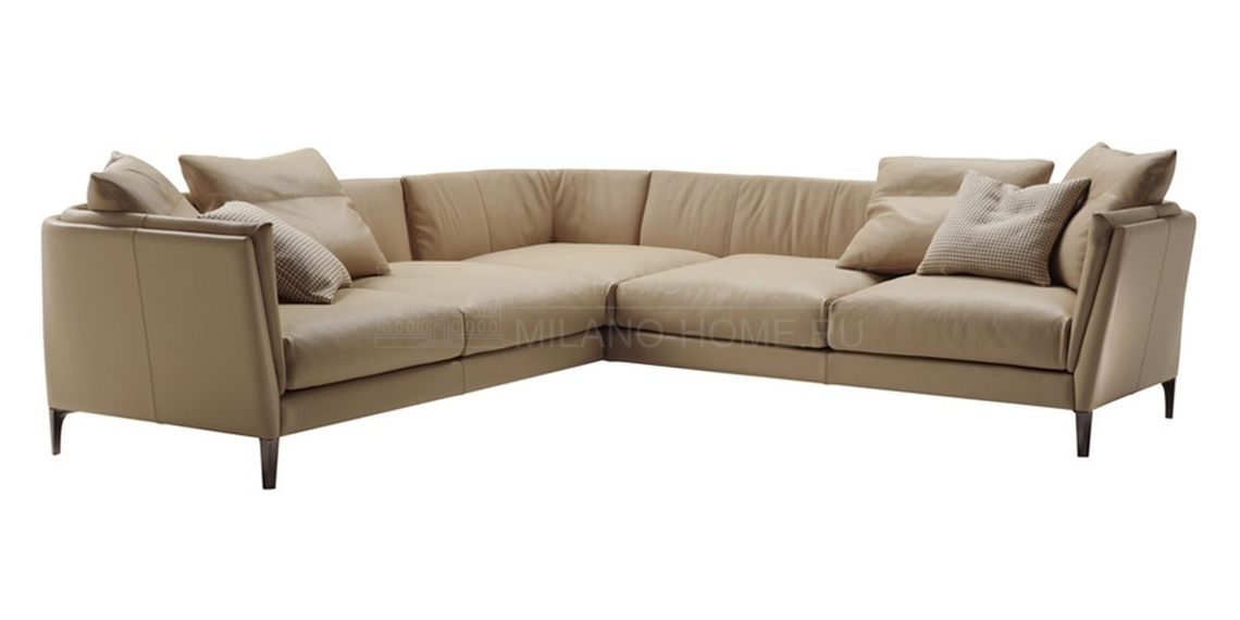 Прямой диван Bretagne из Италии фабрики POLTRONA FRAU