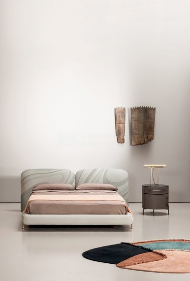 Тумбочка Plisse night table из Италии фабрики BAXTER