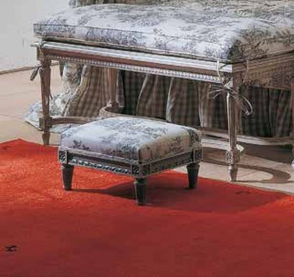 Банкетка или Пуф 8472 из Италии фабрики SALDA