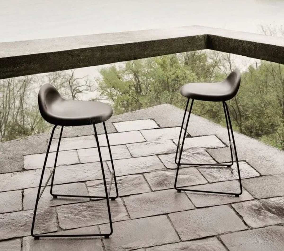 Полубарный стул 3D counter stool un-upholstered из Дании фабрики GUBI