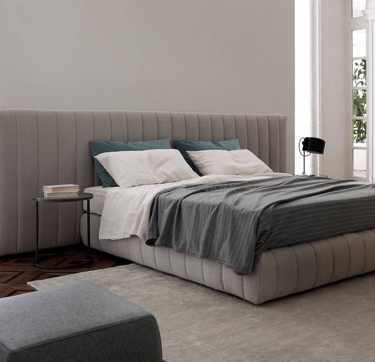 Кровать с мягким изголовьем Tuyo 120 Stripe из Италии фабрики MERIDIANI