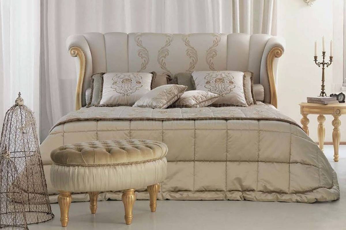 Кровать с мягким изголовьем Petra (bedhead) из Италии фабрики PIGOLI