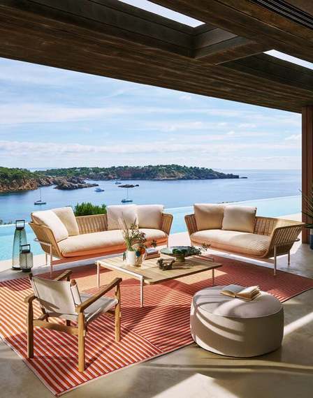 Прямой диван Esosoft outdoor sofa из Италии фабрики CASSINA