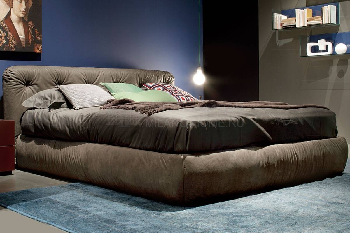 Кровать с мягким изголовьем Vittoria/bed из Италии фабрики EMMEBI