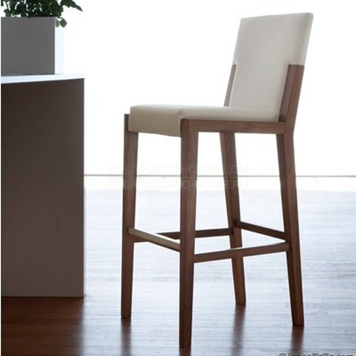 Барный стул Euthalia stool из Италии фабрики TONON