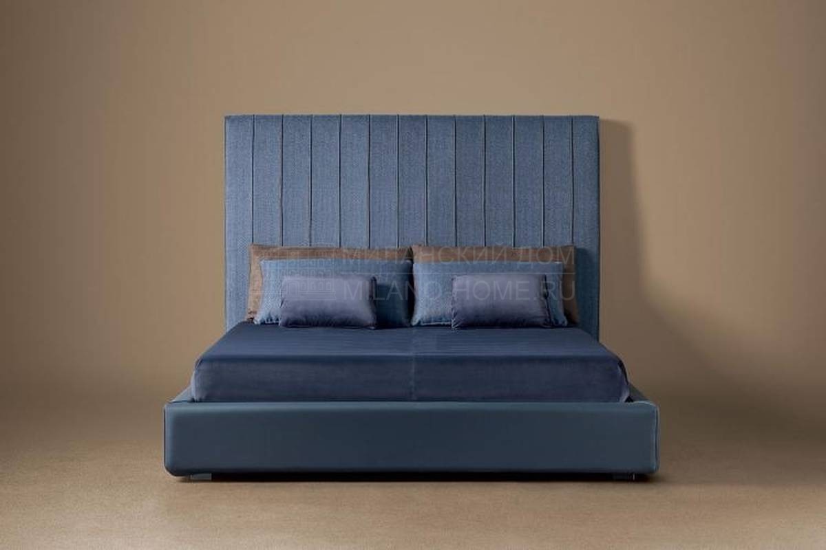 Кровать с мягким изголовьем Tallin Collection из Италии фабрики OASIS