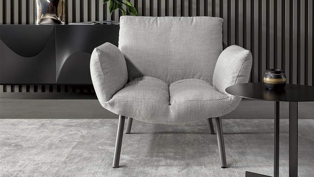 Кресло Pil armchair из Италии фабрики BONALDO