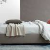 Кровать с мягким изголовьем Campo bed
