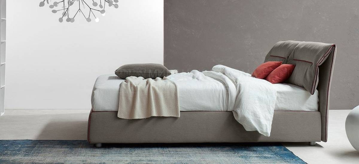 Кровать с мягким изголовьем Campo bed из Италии фабрики BONALDO