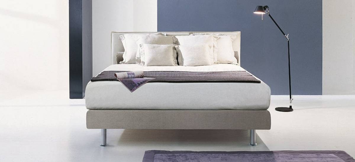 Кровать с мягким изголовьем Paco/bed из Италии фабрики BONALDO