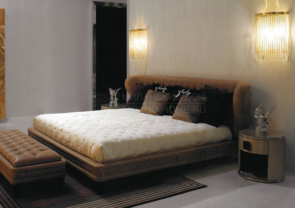 Кровать с мягким изголовьем Nottingham из Италии фабрики IPE CAVALLI VISIONNAIRE