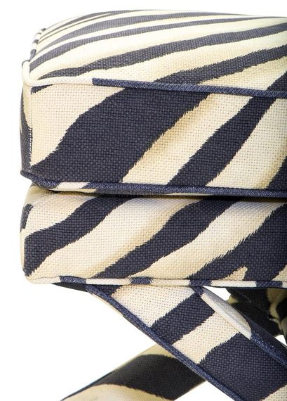 Банкетка или Пуф Cordoba из Голландии фабрики EICHHOLTZ