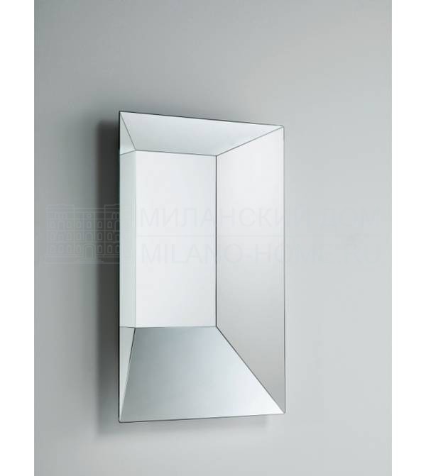 Зеркало настенное Leon Battista из Италии фабрики GLAS ITALIA