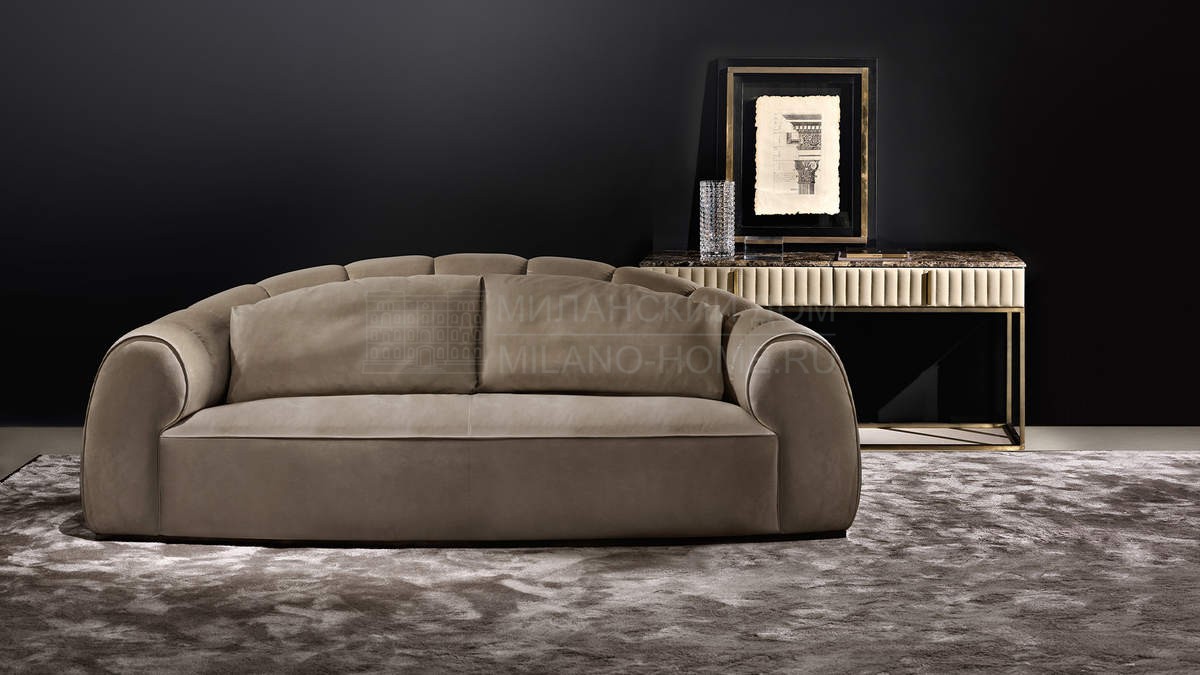Прямой диван Royale / art.00067 из Италии фабрики DAYTONA
