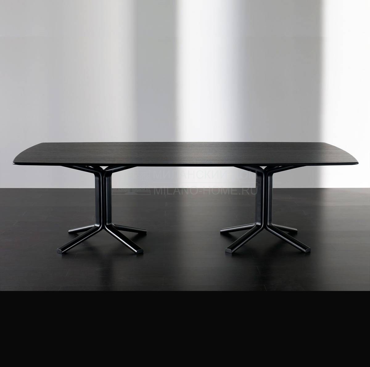Обеденный стол Miller rectangular из Италии фабрики MERIDIANI
