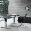 Рабочий стол  (оперативная мебель) Exec-V/table