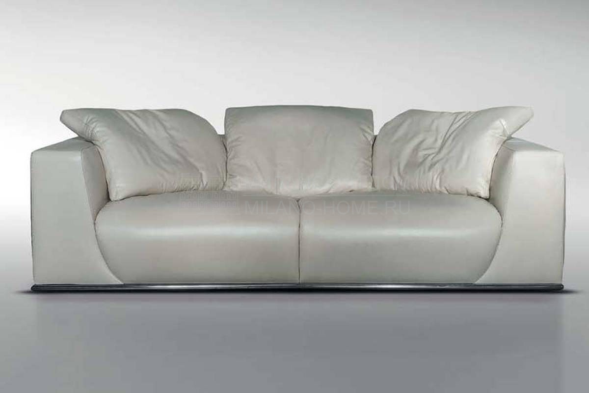 Прямой диван Fabio из Италии фабрики FENDI Casa
