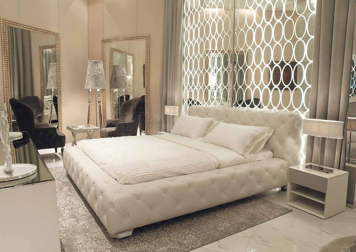 Кожаная кровать Teodosio White из Италии фабрики IPE CAVALLI VISIONNAIRE