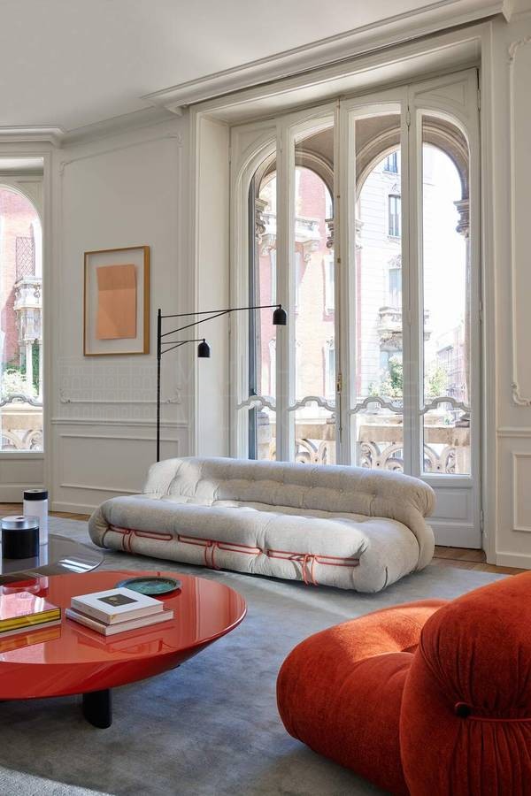 Прямой диван Soriana sofa из Италии фабрики CASSINA