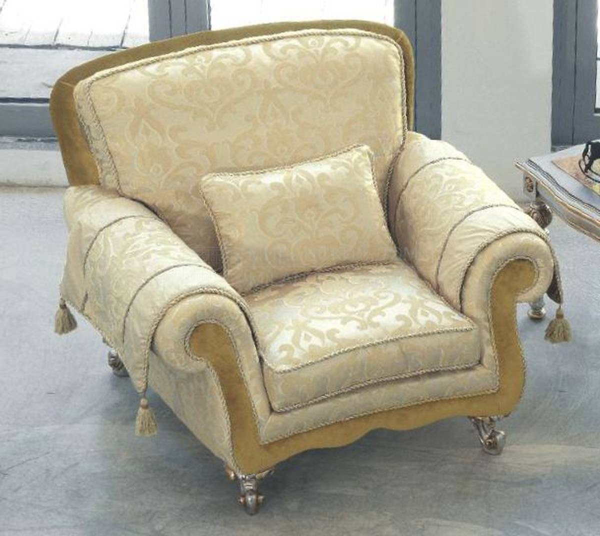 Кресло Camelia из Италии фабрики PIGOLI