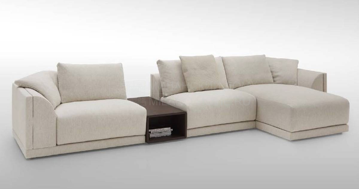 Угловой диван Blaze divano из Италии фабрики FENDI Casa