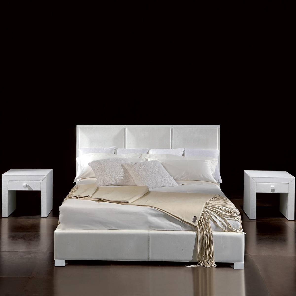 Кровать с мягким изголовьем Migaori/2052 из Италии фабрики RUGIANO