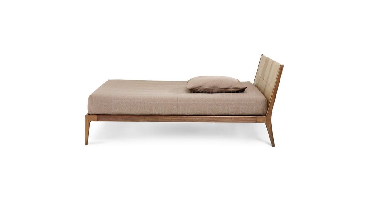 Кровать с деревянным изголовьем Brad/bed из Италии фабрики CECCOTTI