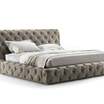 Кровать с мягким изголовьем Caracciolo bed — фото, каталог, купить в Москве в студии «Миланский Дом»