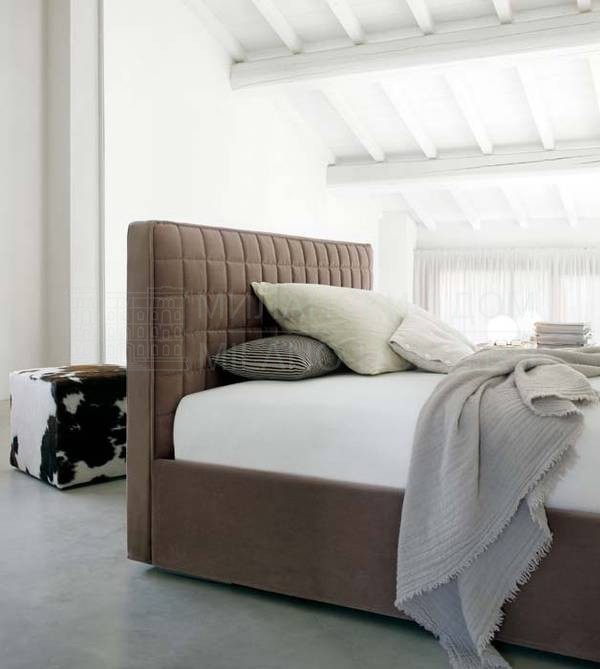 Кровать с мягким изголовьем Picolit/bed из Италии фабрики LEMA