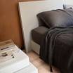 Кровать с деревянным изголовьем Quaranta/bed — фотография 3