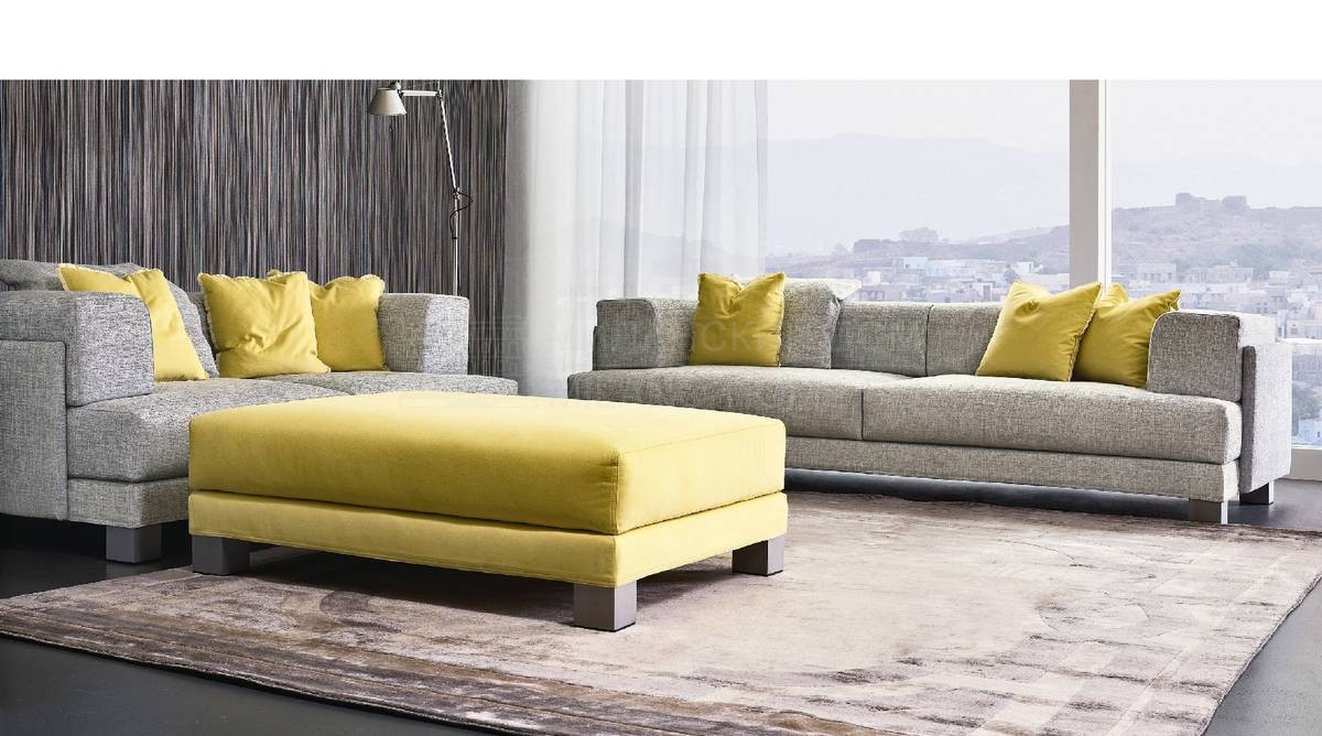 Прямой диван Classic/ sofa из Италии фабрики MERITALIA