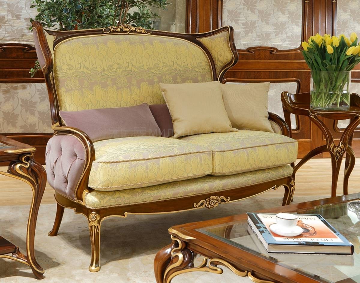 Прямой диван Art. 585 D из Италии фабрики MEDEA