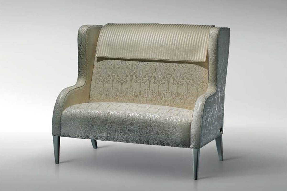 Прямой диван Queen из Италии фабрики FENDI Casa