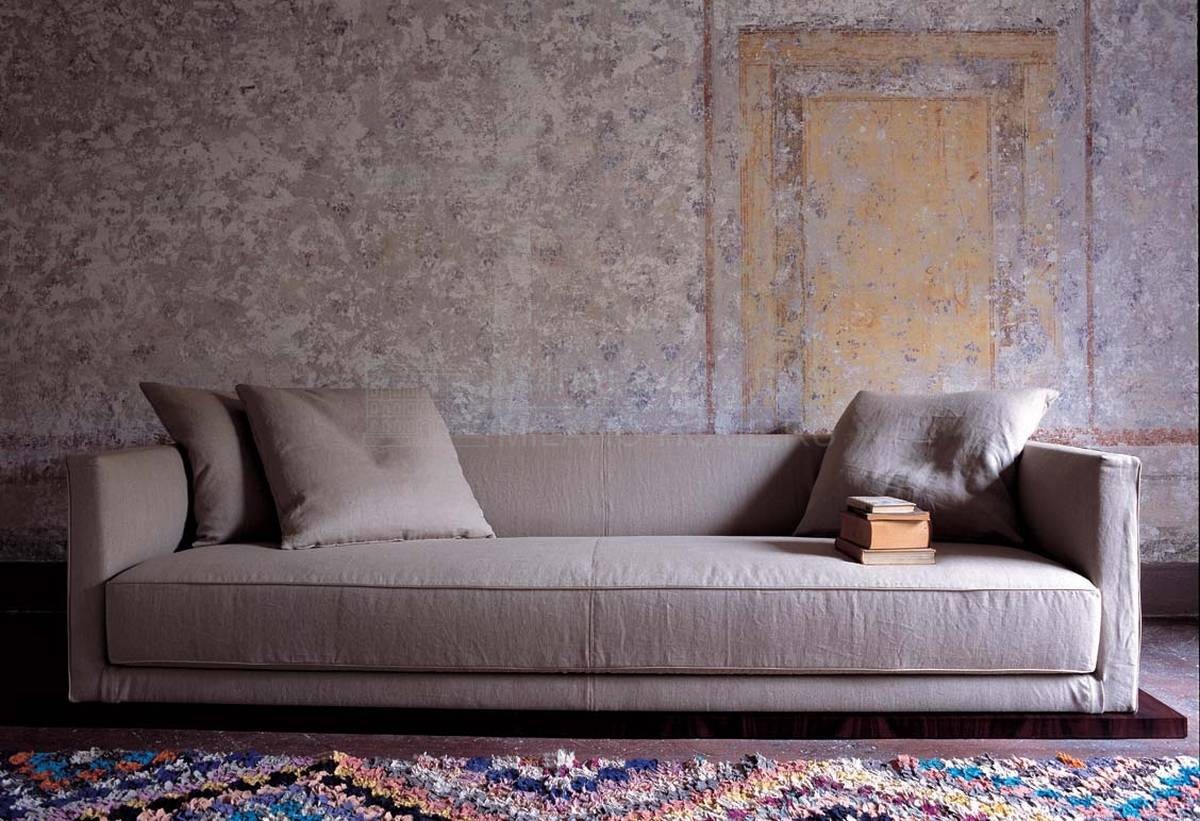 Прямой диван Vittoriano/ sofa из Италии фабрики FLEXFORM