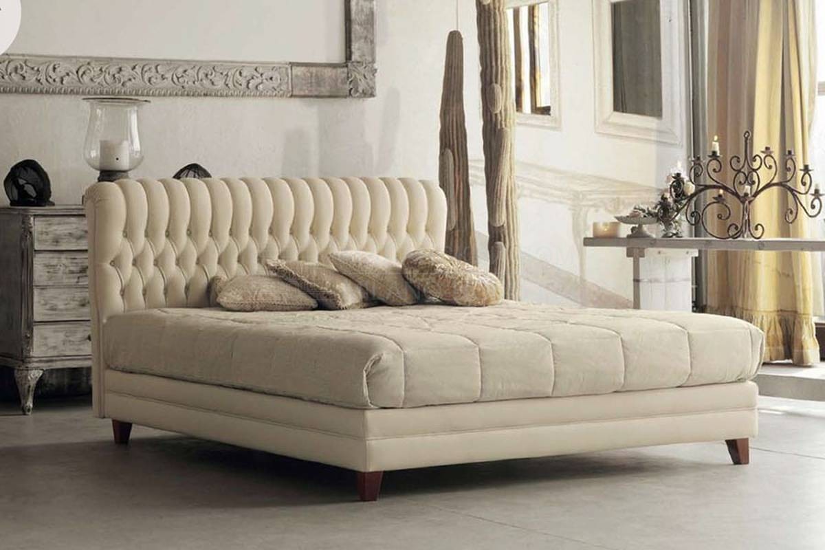Кровать с мягким изголовьем Pandora (bedhead) из Италии фабрики PIGOLI