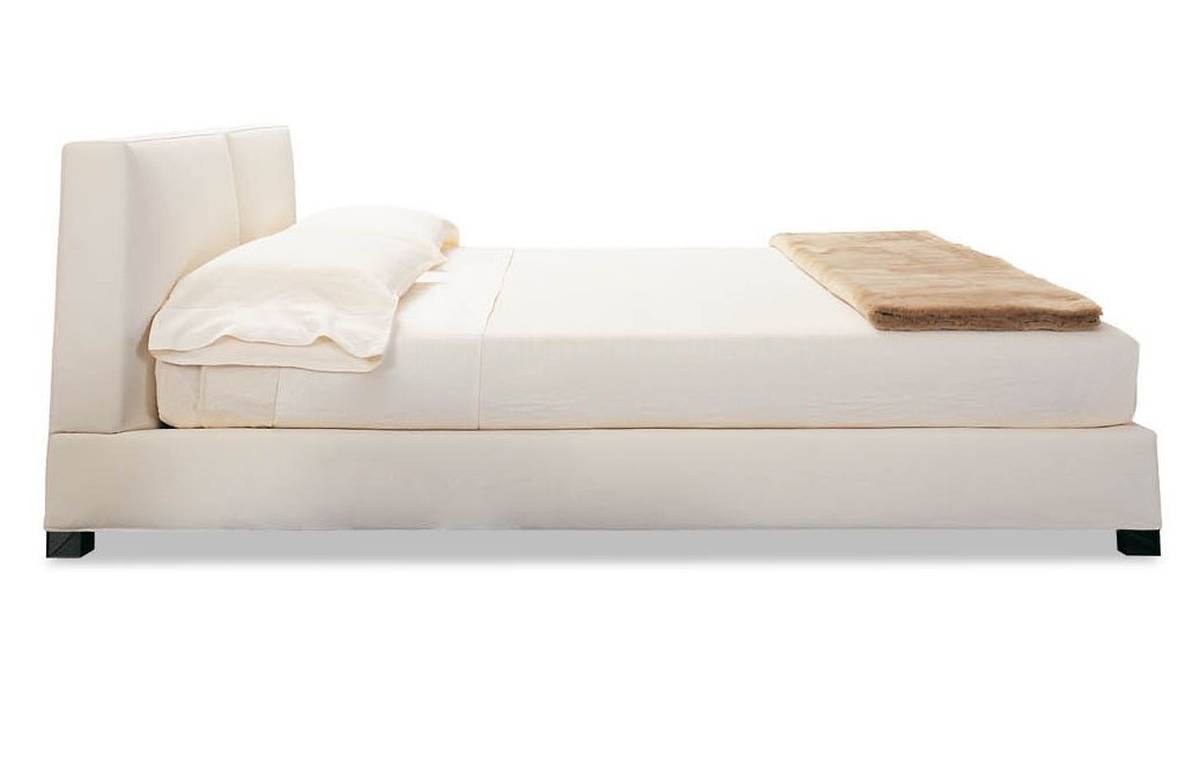 Кровать с мягким изголовьем Lautrec Bed из Италии фабрики MINOTTI
