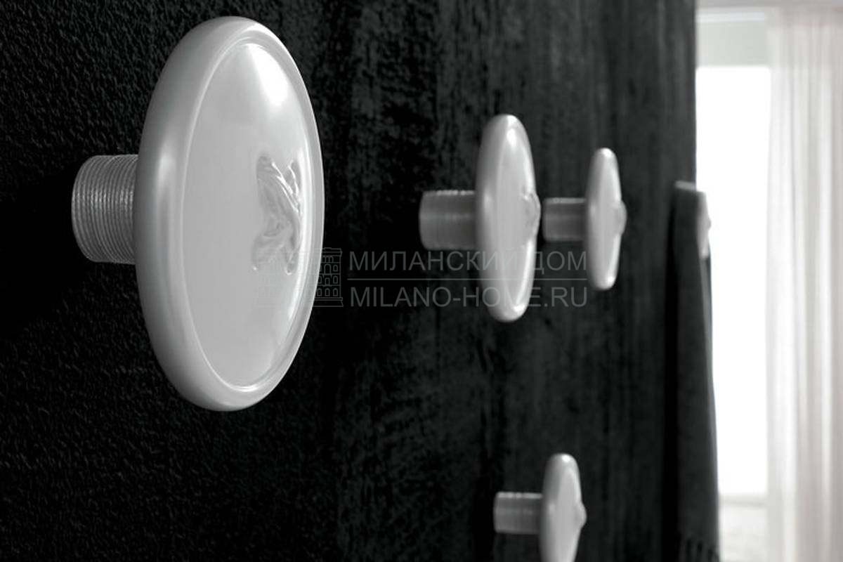 Вешалка для одежды настенная Bottone из Италии фабрики CATTELAN ITALIA Вешалка для одежды настенная Bottone из Италии фабрики CATTELAN ITALIA