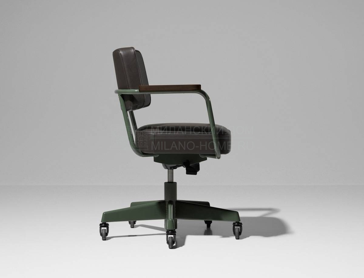 Рабочее кресло Fauteuil Direction Pivotant из Швейцарии фабрики VITRA