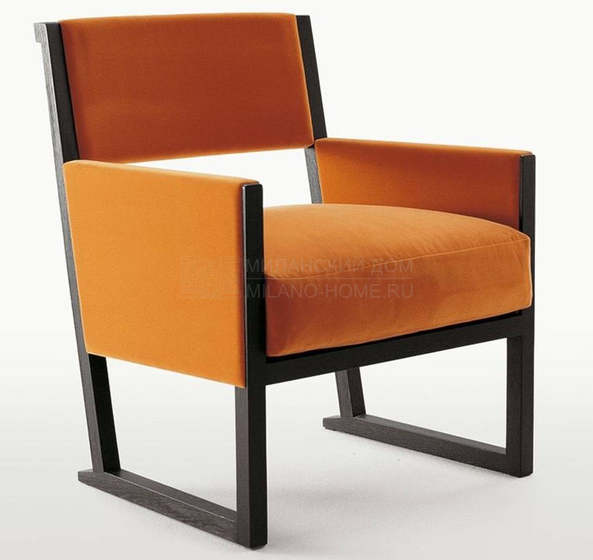 Кресло Musa chair из Италии фабрики B&B MAXALTO