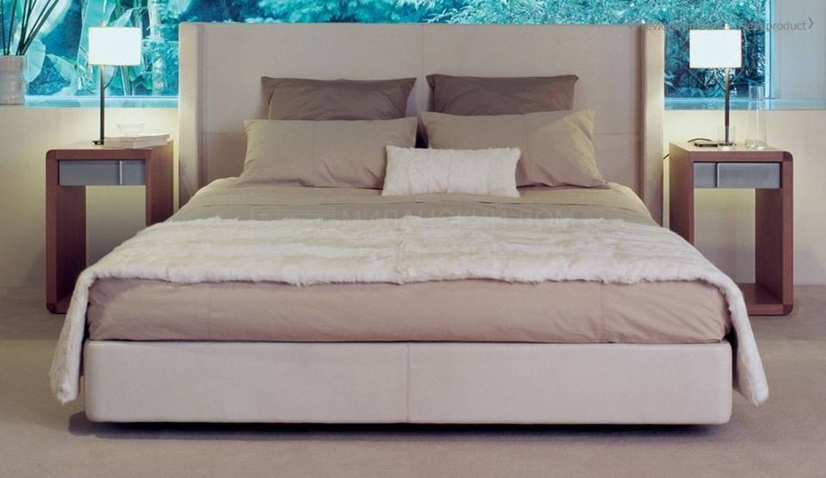 Кровать с мягким изголовьем Rive droite из Франции фабрики ROCHE BOBOIS