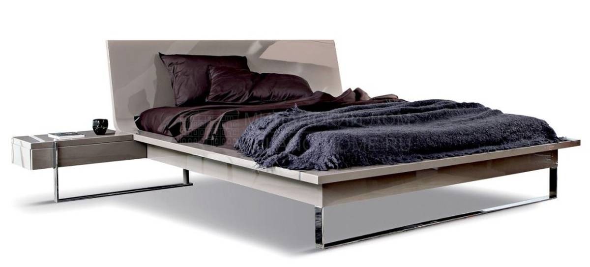 Кровать с деревянным изголовьем Diapason из Франции фабрики ROCHE BOBOIS