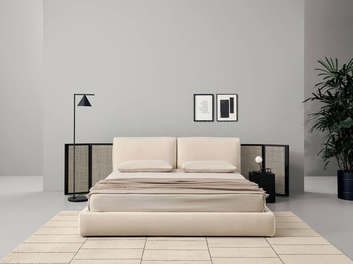 Кровать с мягким изголовьем Byron bed из Италии фабрики PORRO