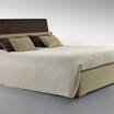 Кровать с мягким изголовьем Borromini