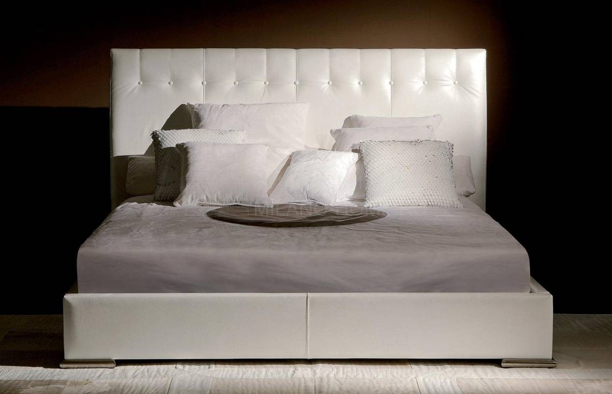 Кровать с мягким изголовьем Damasco/2038 из Италии фабрики RUGIANO