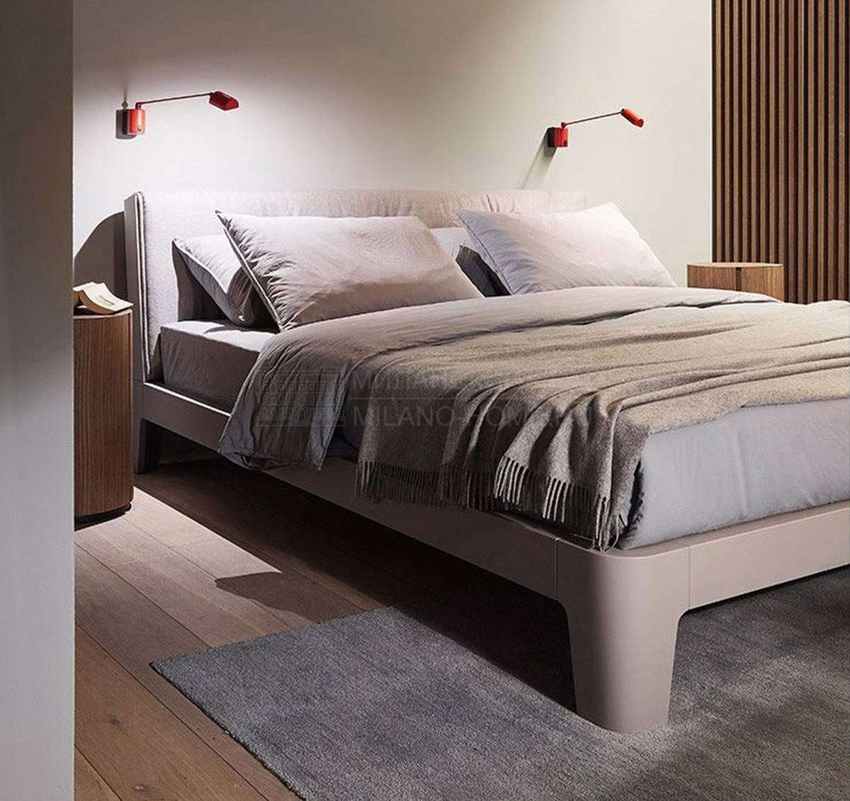 Кровать с комбинированным изголовьем Winker wood из Италии фабрики MERIDIANI