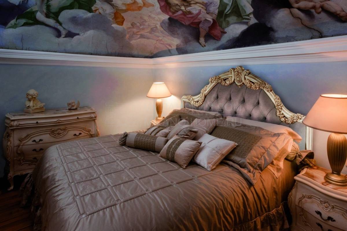 Кровать с мягким изголовьем Bon Bon из Италии фабрики MANTELLASSI