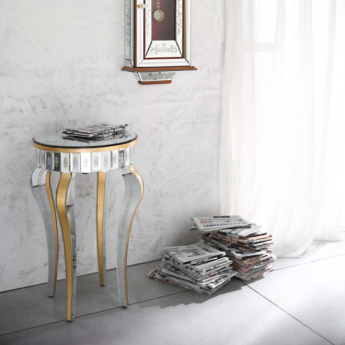 Side table 1060 из Италии фабрики ARTE VENEZIANA Side table 1060 из Италии фабрики ARTE VENEZIANA