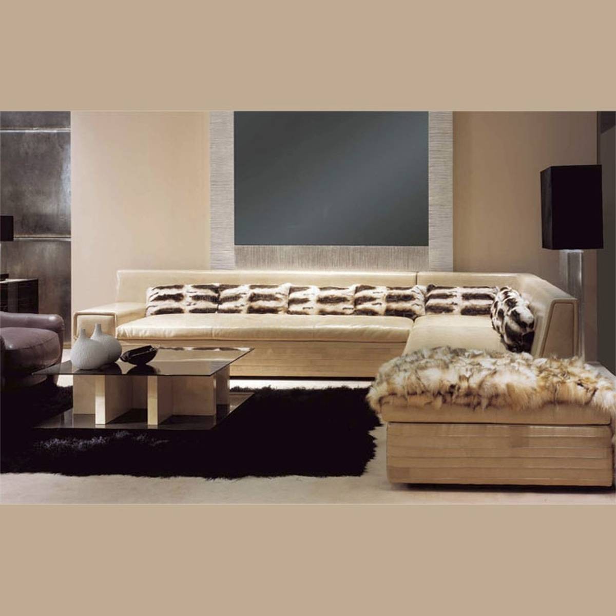 Прямой диван Palace Sofa из Италии фабрики ULIVI