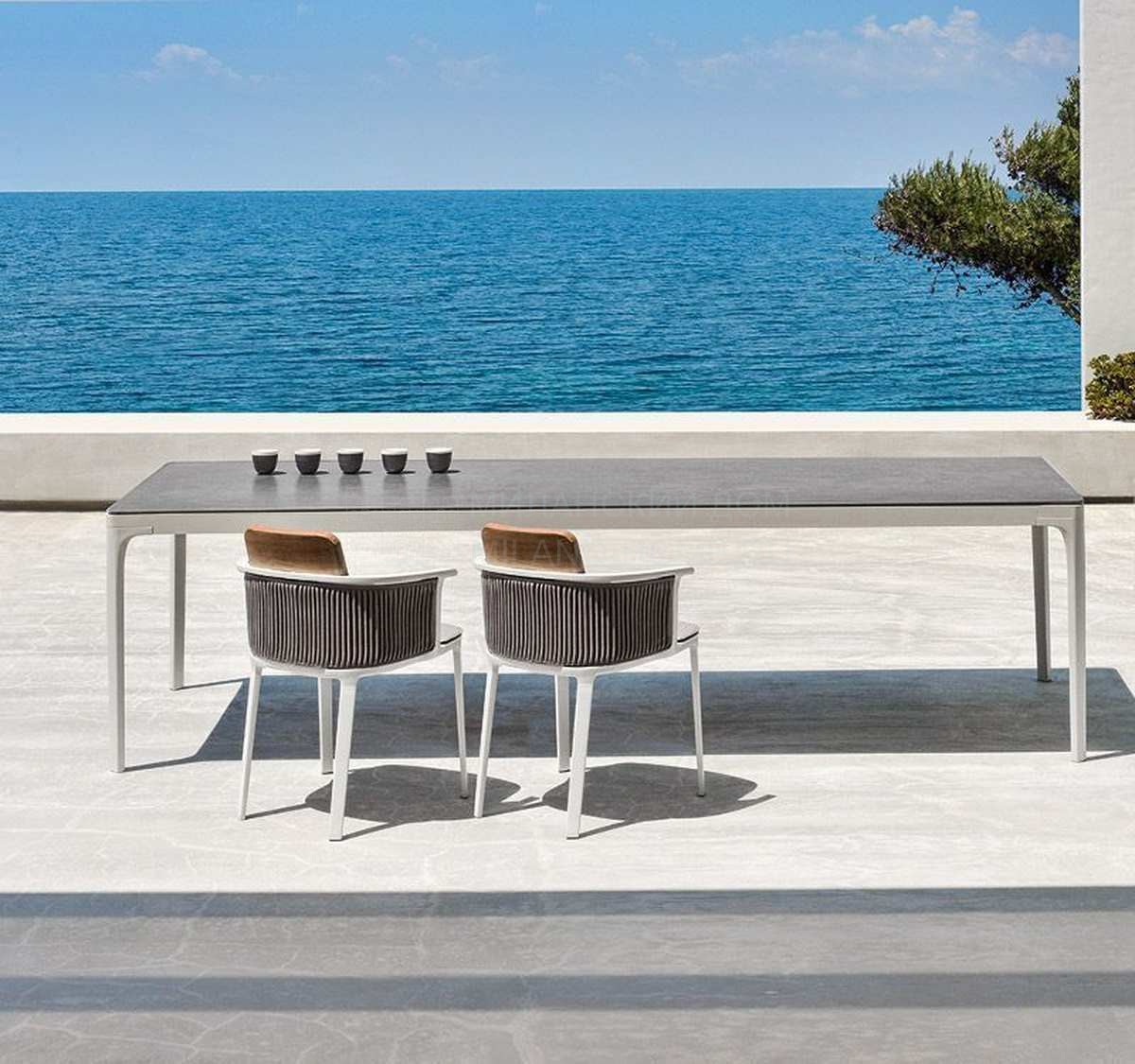 Обеденный стол Play dining table rectangular  из Италии фабрики ETHIMO